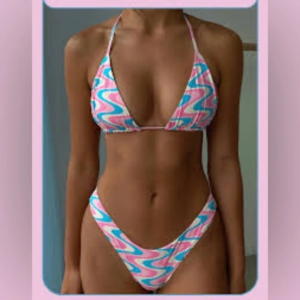 FRANKIES BIKINIS Tia Triangle String Bikini (624)